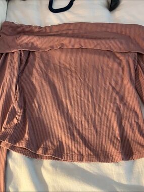 NWT! Gypsy Jade Off-Shoulder Ribbed Crop Top in Dusty Rose